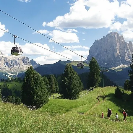 Garni Le Santa Cristina Val Gardena